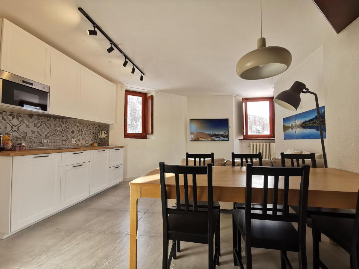 Aura Snowy Peaks Apartment At The Foot Of The Matterhorn - Cerviniaholidays-Com Брей-Червиния Экстерьер фото